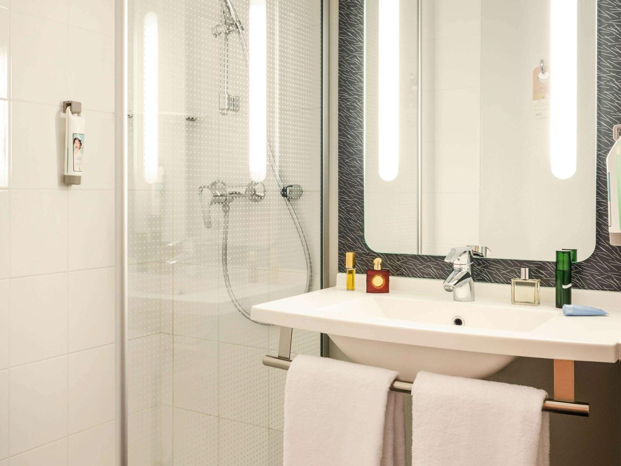 ibis Paris 17 Clichy-Batignolles  Hotel Eksteriør billede