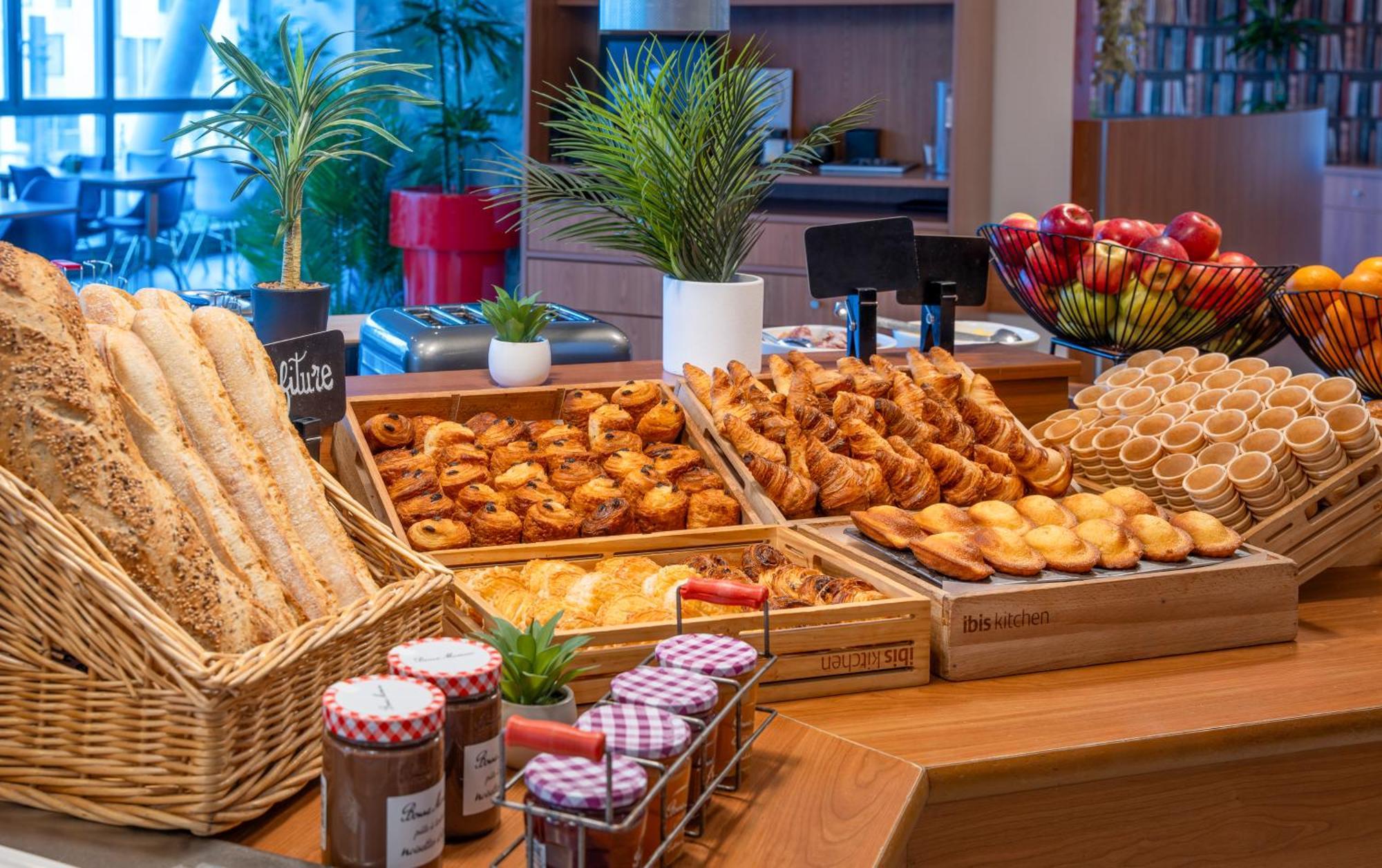 ibis Paris 17 Clichy-Batignolles  Hotel Eksteriør billede